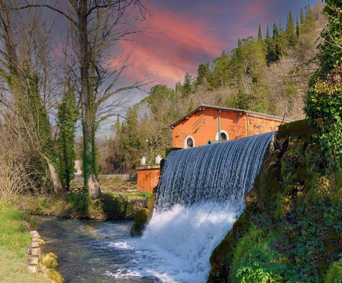 Casa Rosamari - Su Lago Di Posta Fibreno, Appartamento Con Camino Bagian luar foto